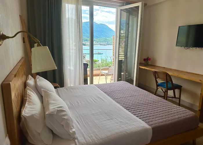 Sea And Sky * Himarë