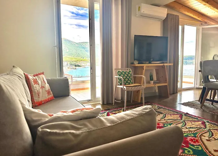 Sea And Sky * Himarë